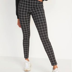 NWT Old Navy Pixie pants high rise